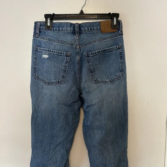 Aeropostale Women's Distressed Ripped Mom Jeans Size 4 - Picture 6 of 9